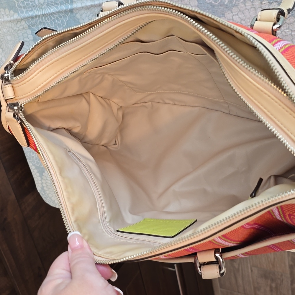 Coach Large Tote Bag - Picture 7 of 8
